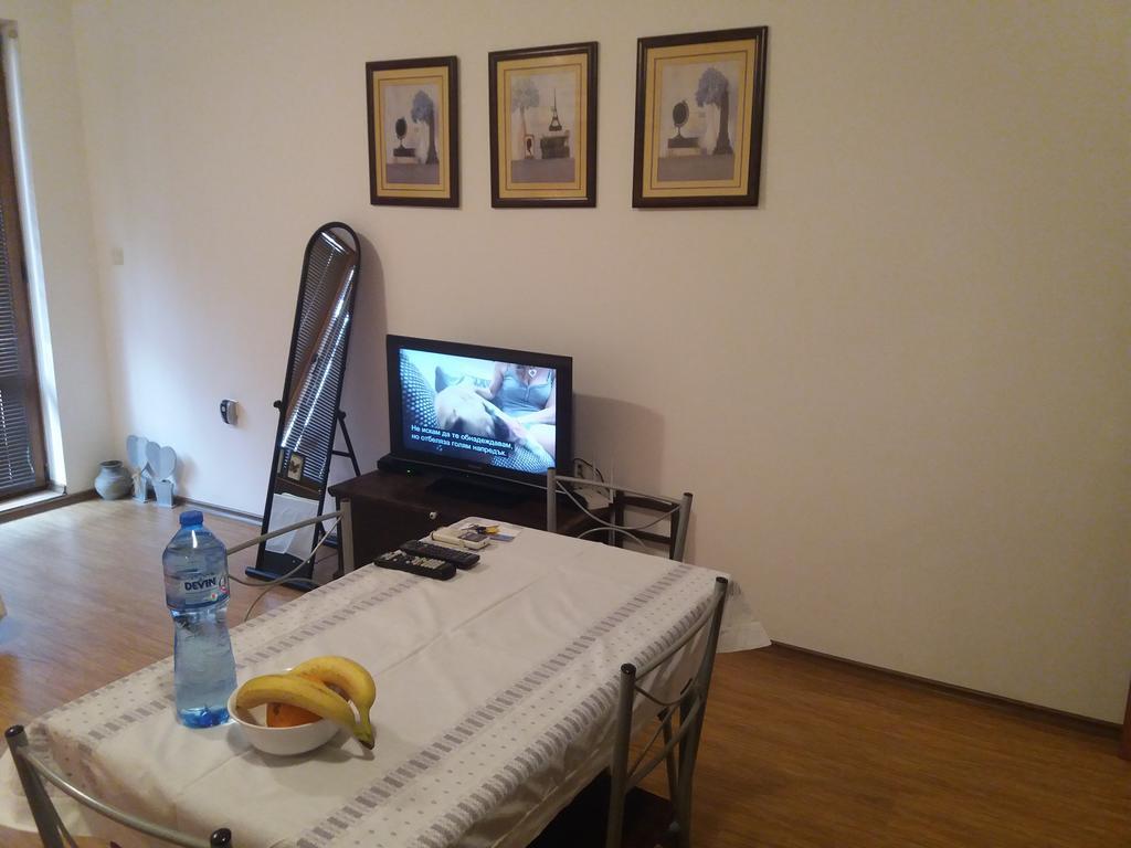 Studio Lazur Burgas Luaran gambar