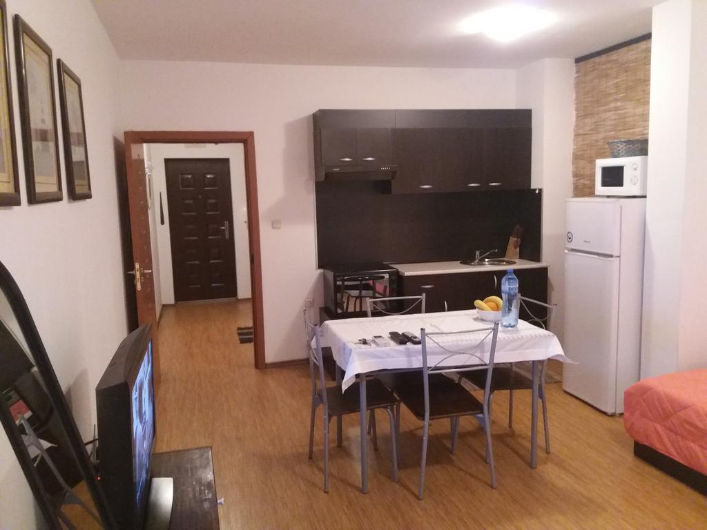 Studio Lazur Burgas Luaran gambar